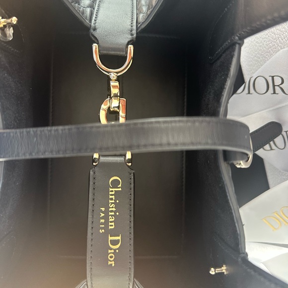 Dior Black Small Toujours Bag - Picture 7 of 13